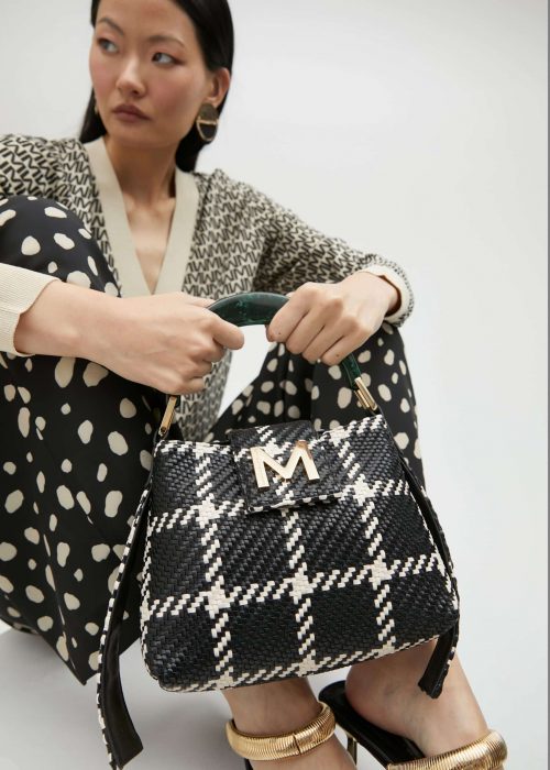 Bandolera de cuadros con asa acrílica NEGRO-CRUDO Lola Casademunt