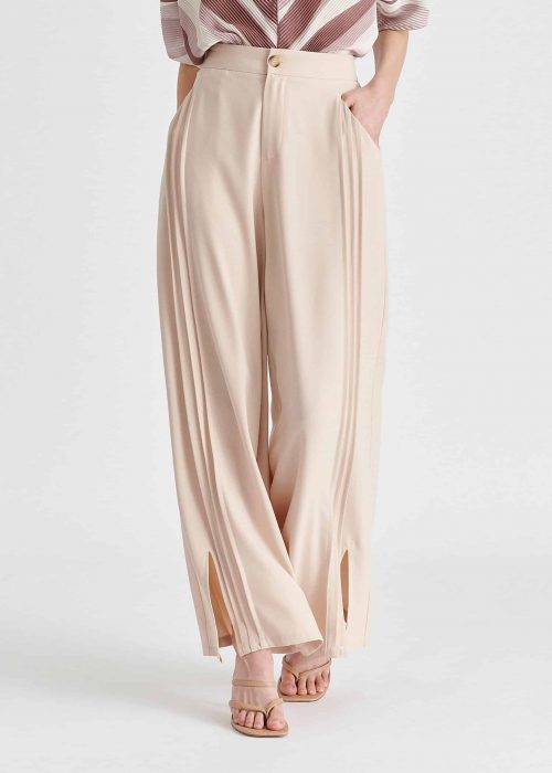 Pantalón beige pliegues laterales