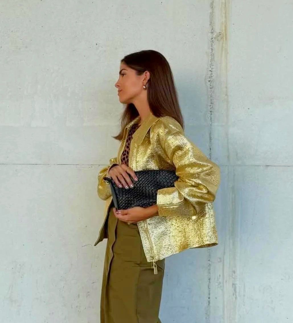 Bomber craquelada dorada Lola Casademunt - Imagen 3