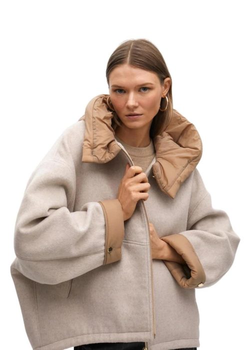 Abrigo corto bimateria Piedra Lola Casademunt