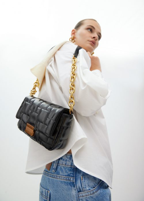 Bolso bandolera acolchada a cuadritos Negro Lola Casademunt