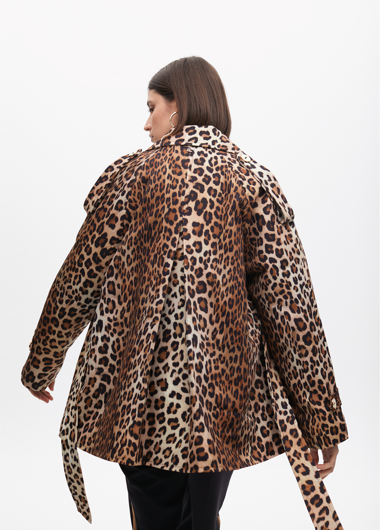 Chaqueta tipo trench animal print con cinturon Lola Casademunt - Imagen 3