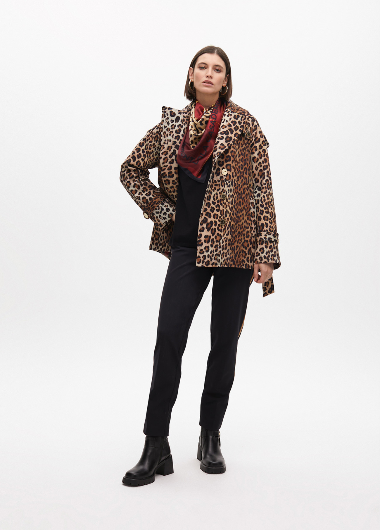 Chaqueta tipo trench animal print con cinturon Lola Casademunt - Imagen 5