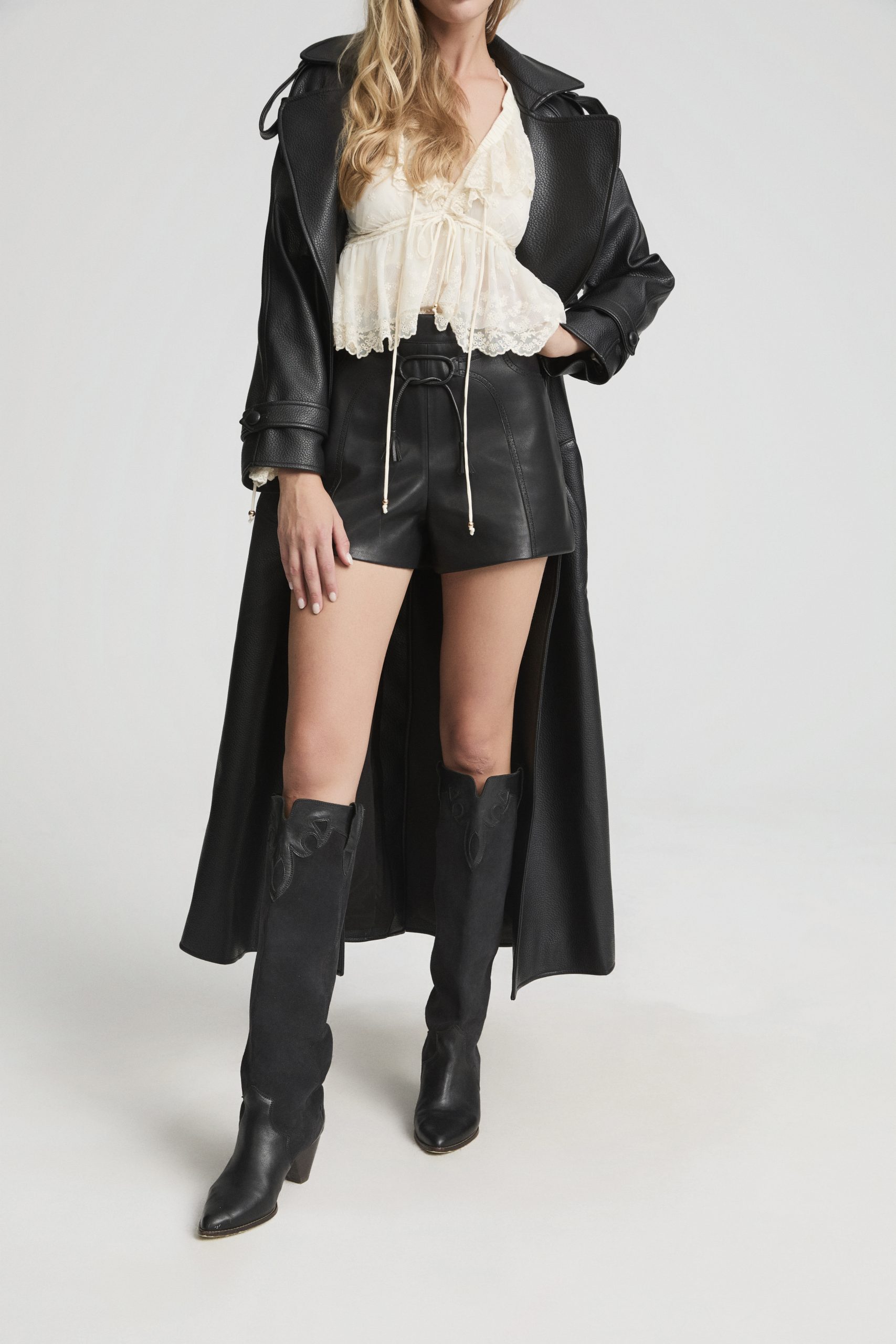 Short negro Olivia Fetiche Suances - Imagen 2