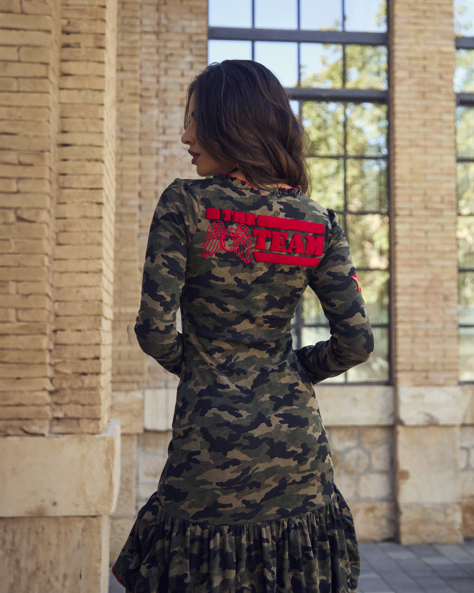 Vestido Hackmanita Camaleonica by Capriche - Imagen 4