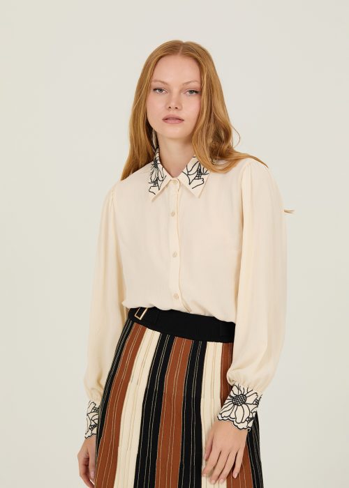 Camisa de bambula bordada