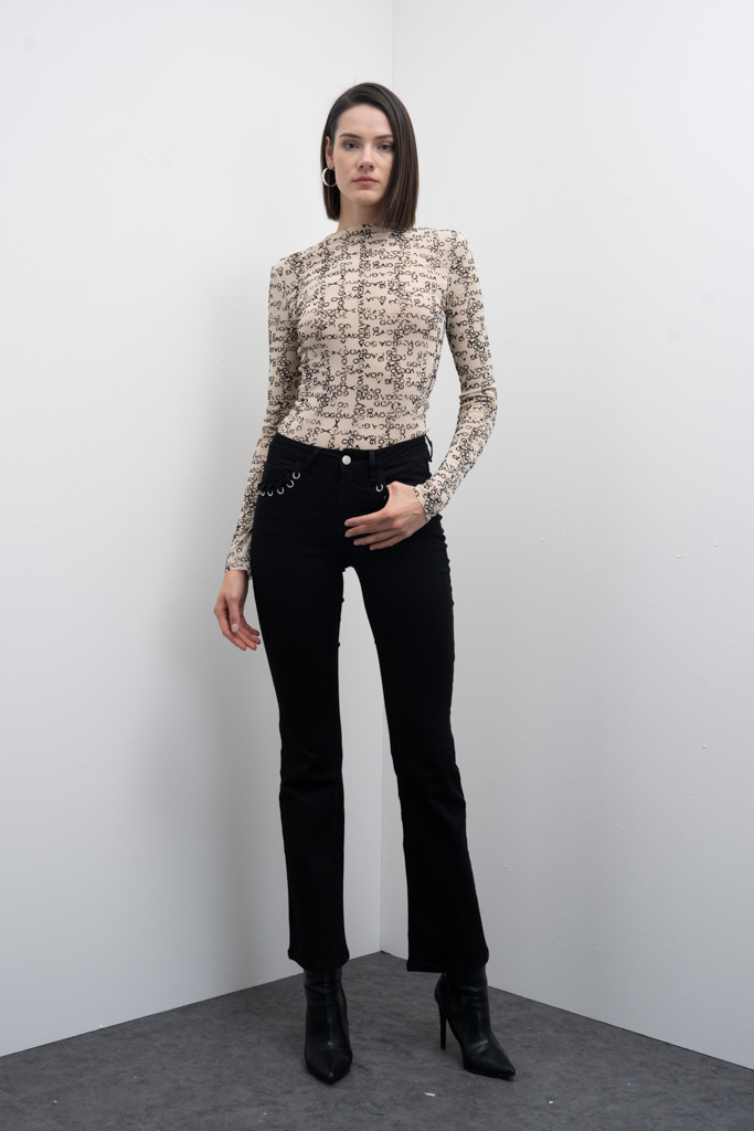 Jeans negros ojales Roka - Imagen 5