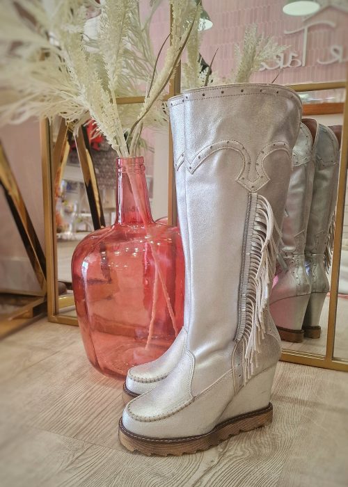 Botas piel cuña flecos Plata
