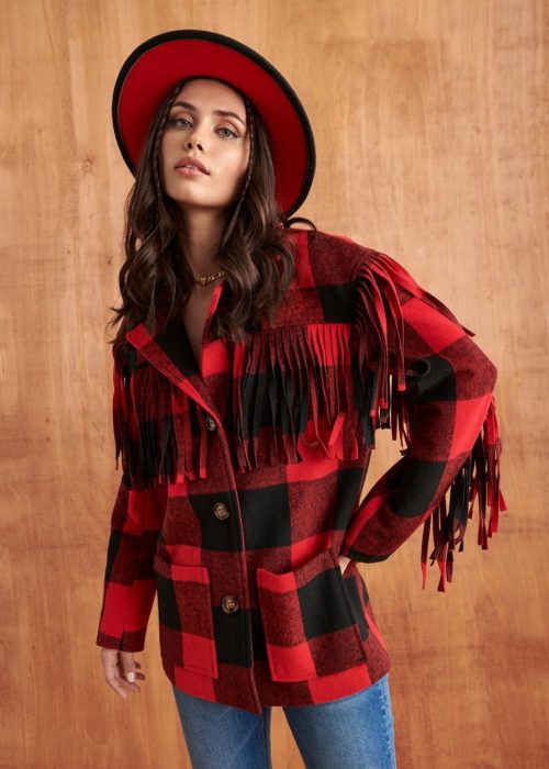 chaqueta roja de cuadros con flecos de la marca fetiche suances