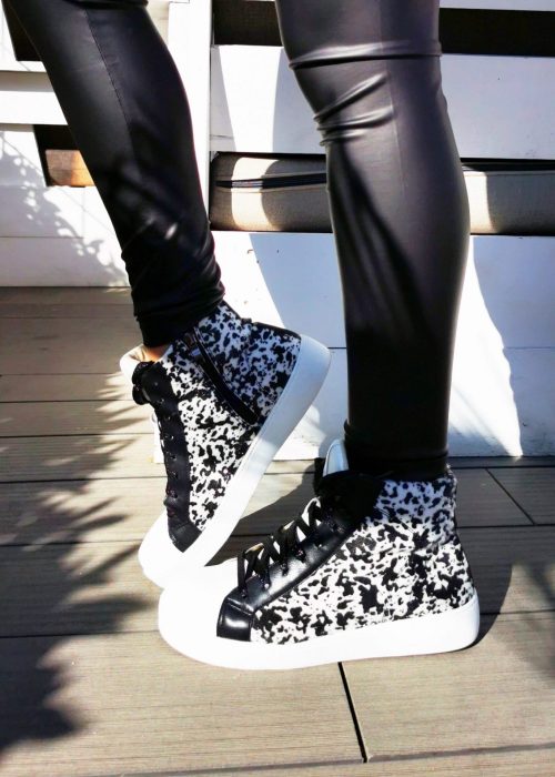 botin deportivas blanco y negro les petit bombes